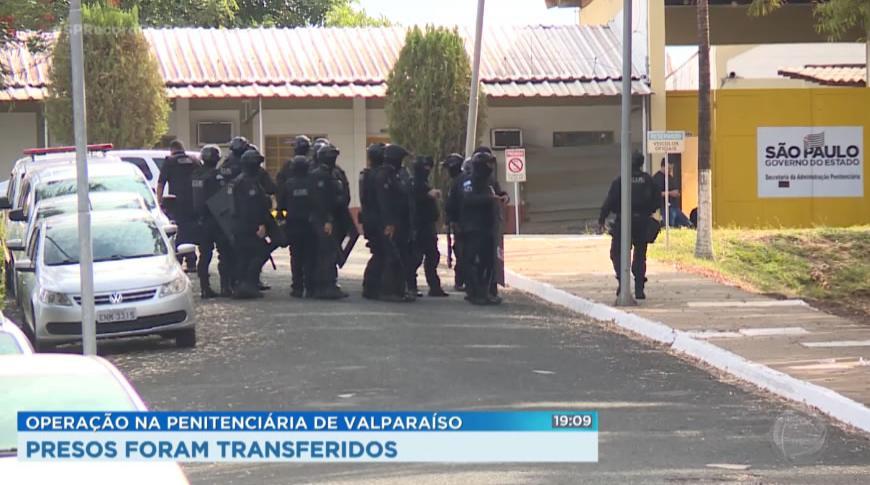 Polícia Militar realiza operação na Penitenciária de Valparaíso