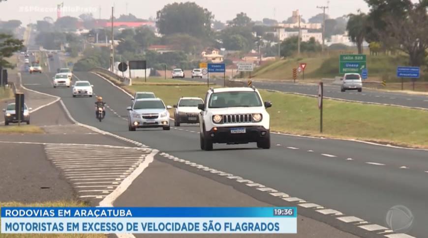 Motoristas são flagrados por excesso de velocidade em rodovias de Araçatuba
