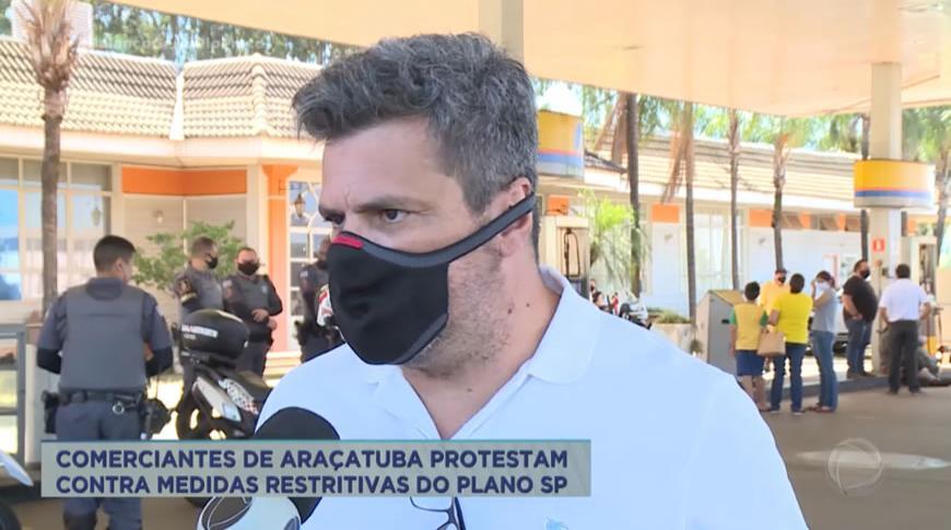 Comerciantes de Araçatuba protestam contra medidas restritivas do Plano SP