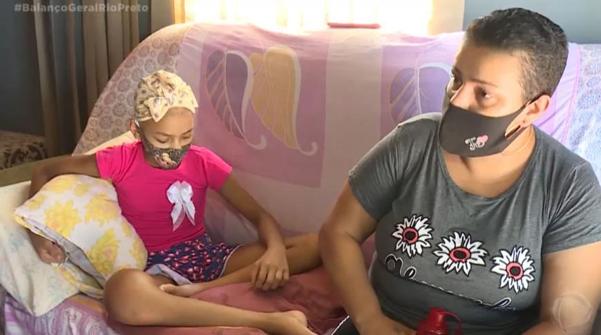 Família de Araçatuba pede ajuda para tratamento da filha com cà¢ncer