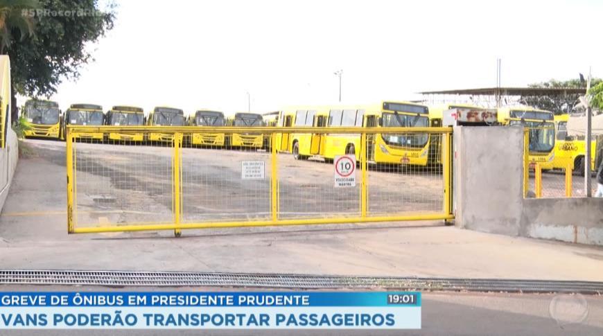 Vans poderão transportar passageiros em Prudente durante greve no transporte coletivo