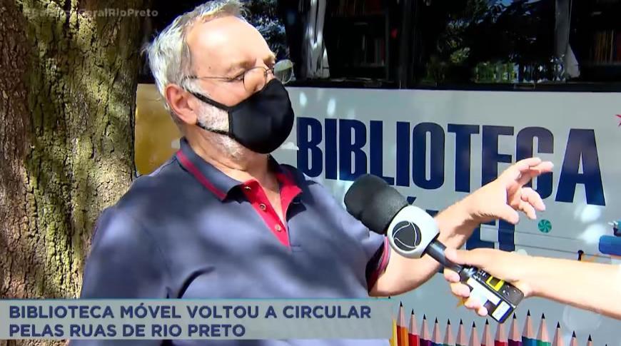 Biblioteca móvel voltou a circular pelas ruas de Rio Preto.