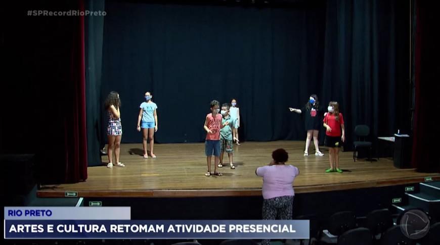 Artes e cultura retomam atividades presenciais em Rio Preto