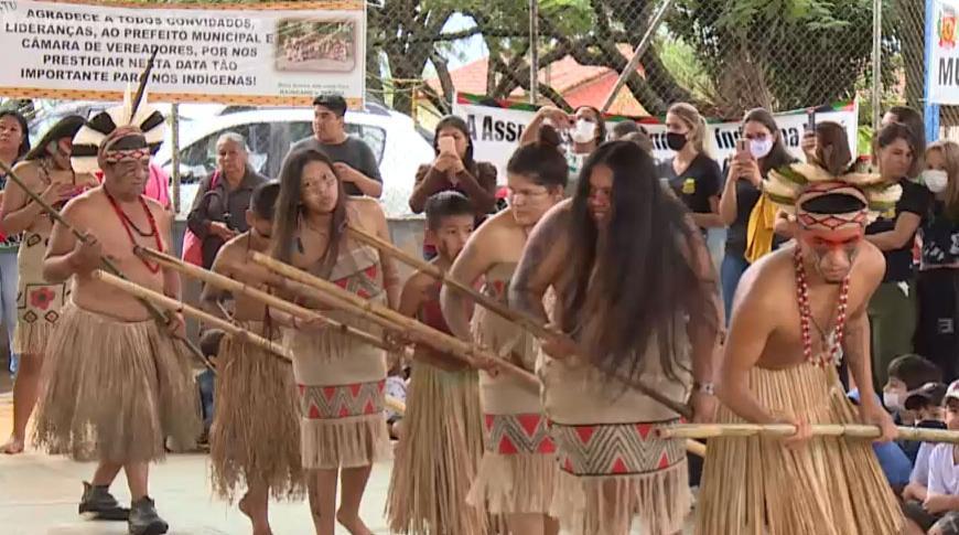 Dia dos Povos indígenas traz reflexão a respeito da cultura para nosso país