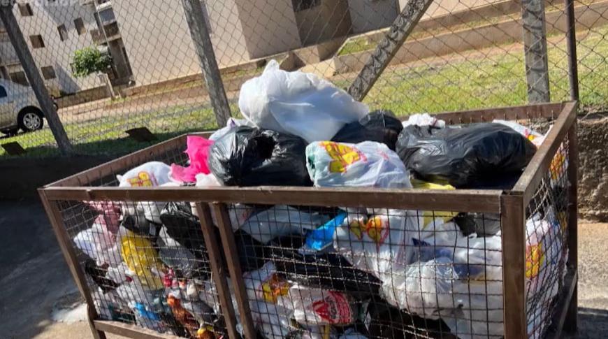 Ministério Público pede explicações sobre acúmulo de lixo