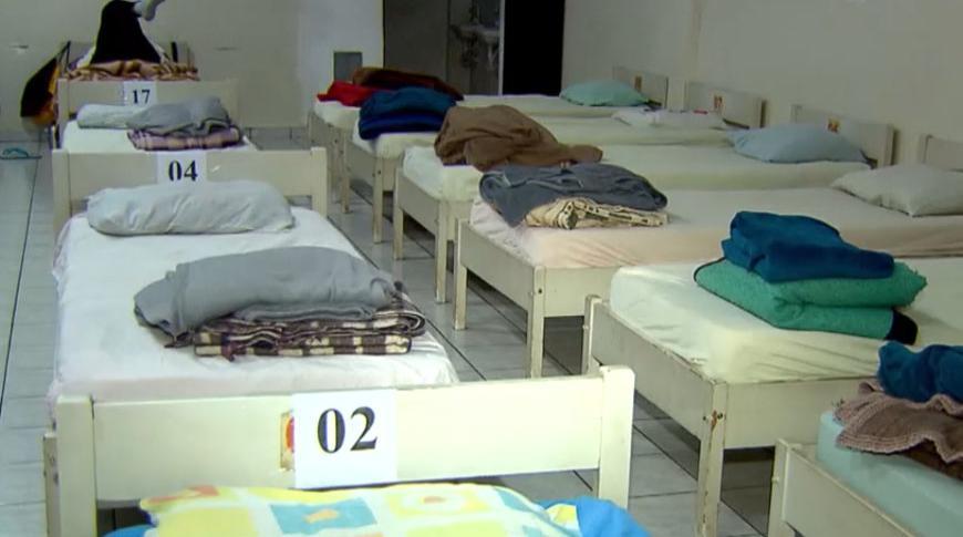 Albergue é opção de abrigo contra o frio para moradores de rua  de Rio Preto