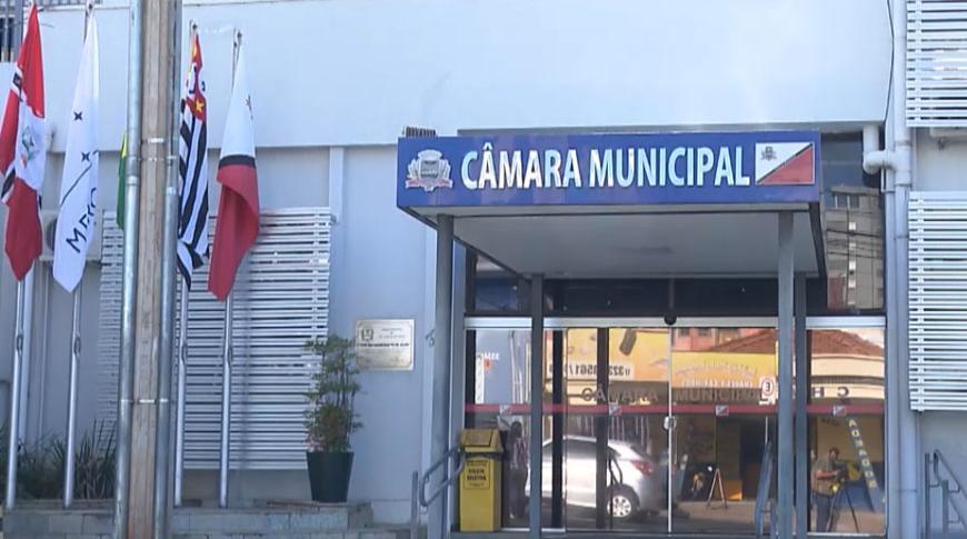 Câmara de Rio Preto proíbe exigir passaporte de vacina em espaços públicos