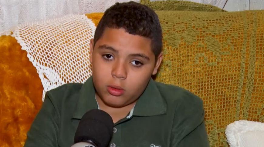 Garoto de 11 anos pede ajuda para fazer cirurgia nos olhos