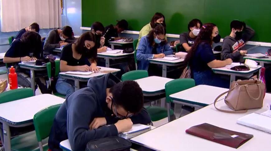 Acabou o descanso e alunos voltam às aulas em Rio Preto