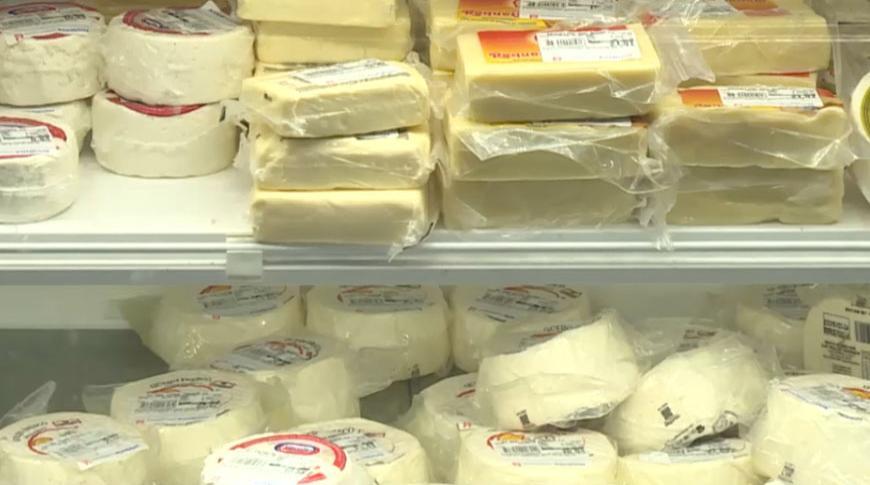 Com alta do leite o preço do queijo dispara, diminuindo o consumo