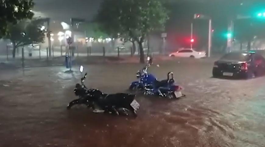 Estragos causados pela chuva em Araçatuba