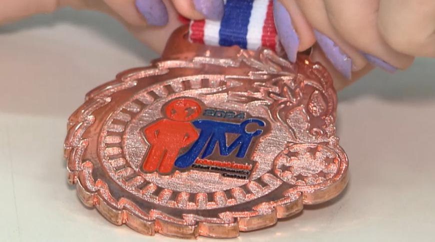Alunos de Mirassol conquistam medalhas em Olimpíada de Matemática na Tailândia