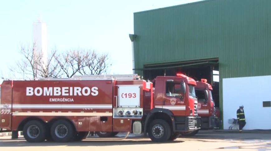 Loja de departamentos pega fogo em Rio Preto