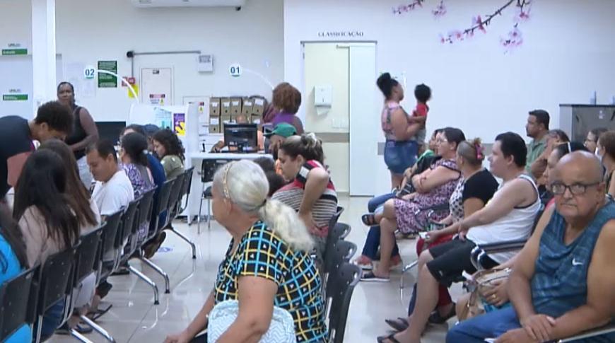 Pacientes esperam até seis horas para serem atendidos em UPAs de Rio Preto