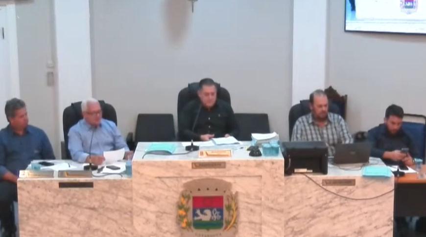 Câmara de Catanduva vota formação de comissão processante contra o prefeito
