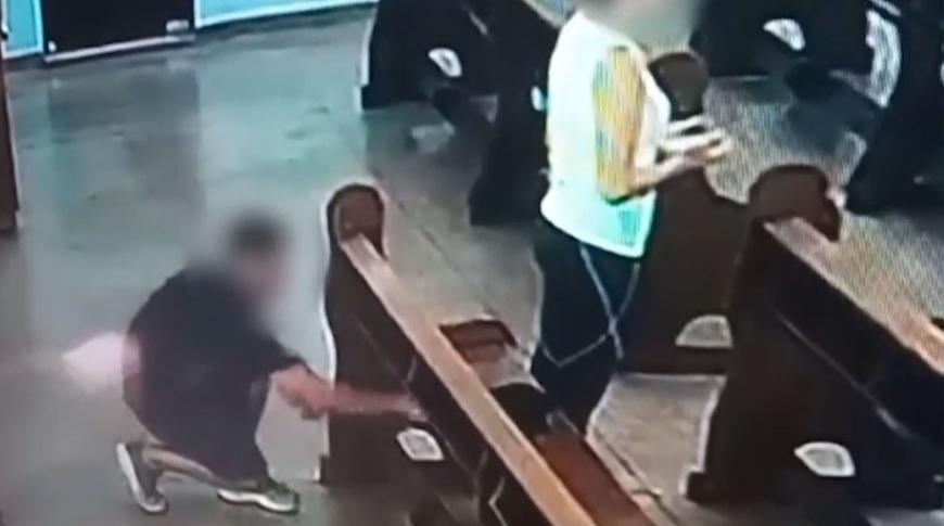 Mulher é furtada em igreja de Rio Preto