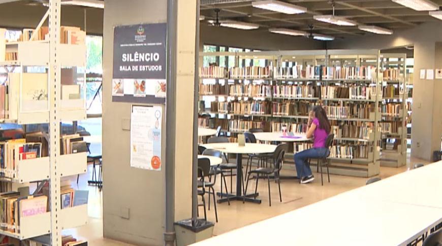 Secretaria de Cultura de Rio Preto faz campanha para recuperar livros